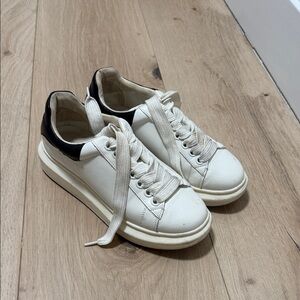 Steve Madden White and Black Platform Sneakers